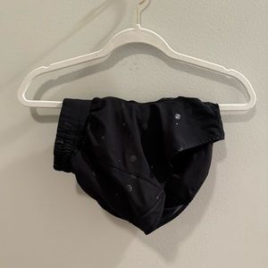 Lululemon Hotty Hot Shorts - Black with Black Dots 4”